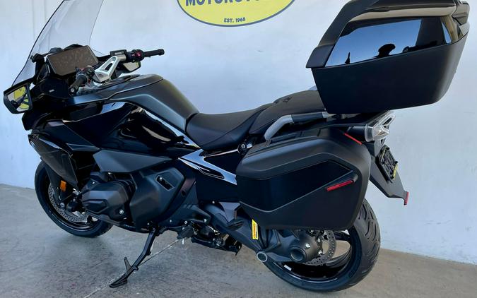 2026 BMW R1300RT