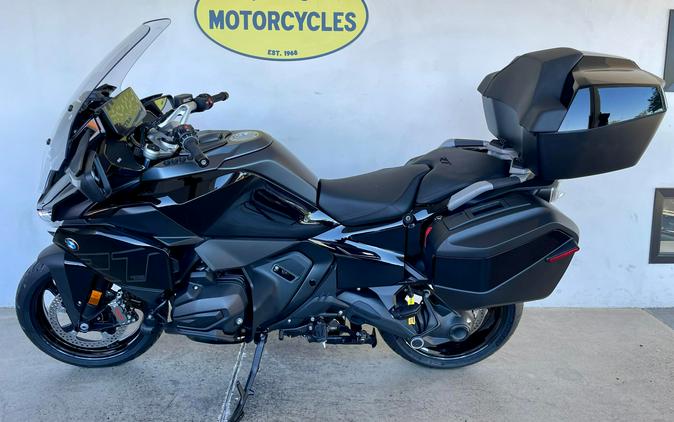 2026 BMW R1300RT