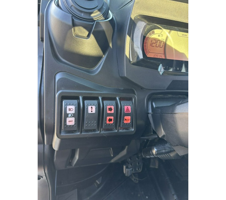 2025 Can-Am Defender MAX Limited HD10