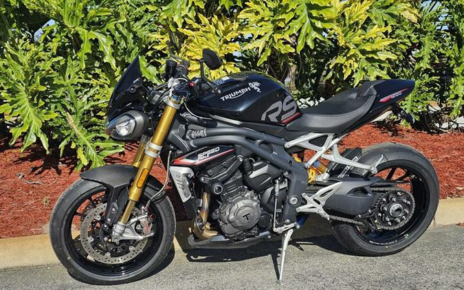 2022 Triumph Speed Triple 1200 RS Sapphire Black 1200 RS