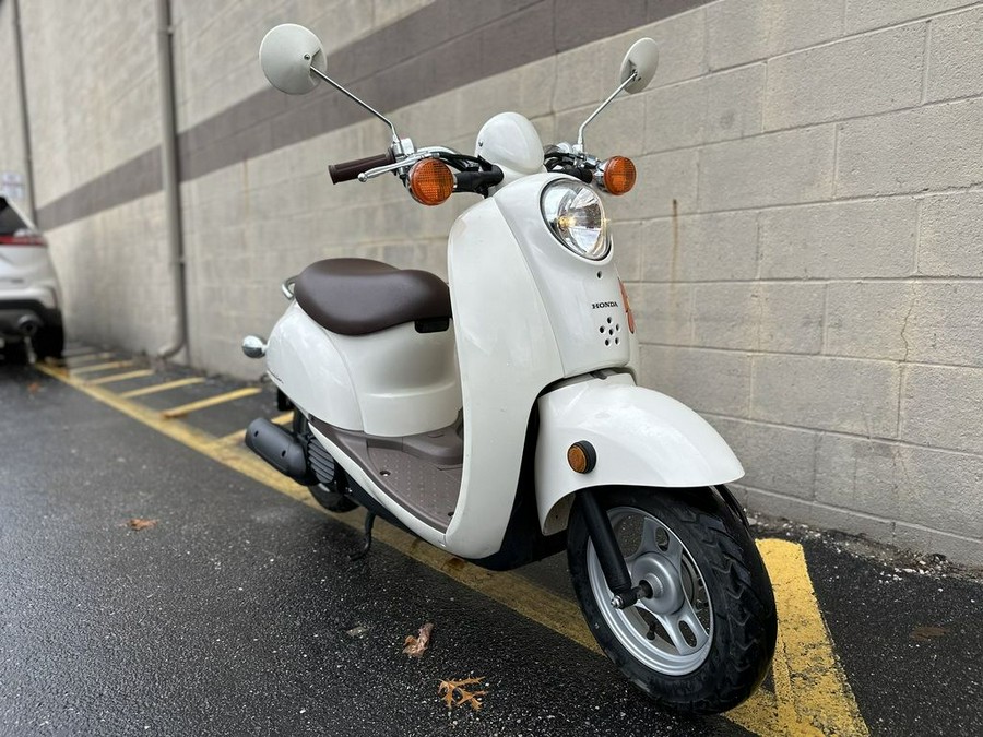 2009 Honda® Metropolitan