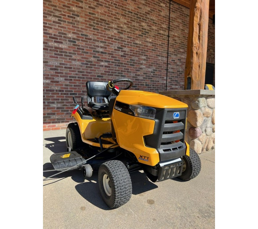 2018 Cub Cadet® XT1 LT46"