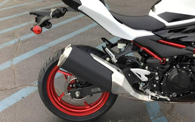 2026 Kawasaki Z500 SE ABS