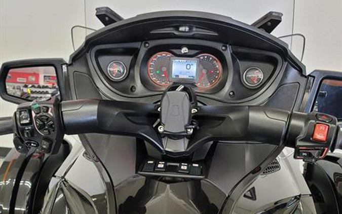 2016 Can-Am Spyder RT Limited