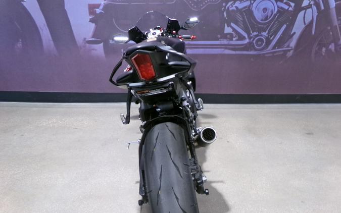 2025 Yamaha YZF-R1