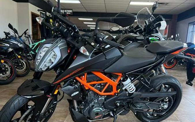 2023 KTM 390 Duke