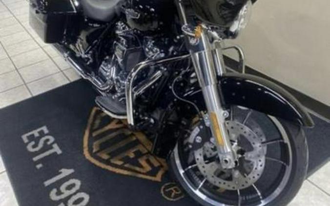 2021 Harley-Davidson® FLHX - Street Glide®