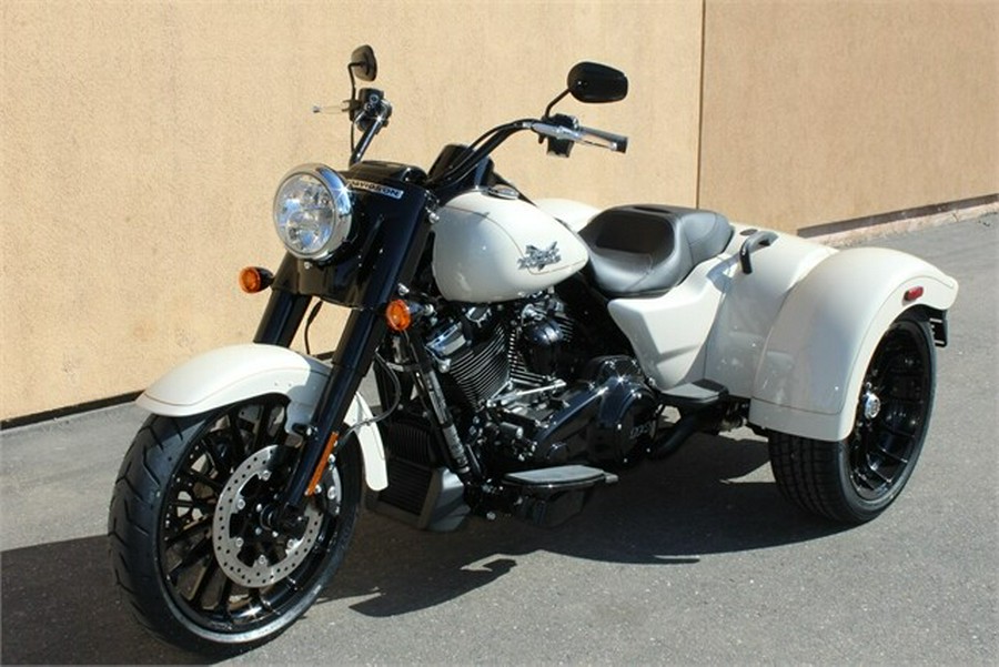 Harley-Davidson Freewheeler 2023 FLRT 84373538 WHITE SAND PRL