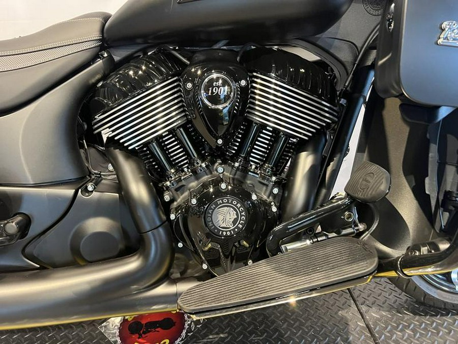 2024 Indian Motorcycle® Roadmaster® Dark Horse® w/Powerband Audio Package Black Smoke