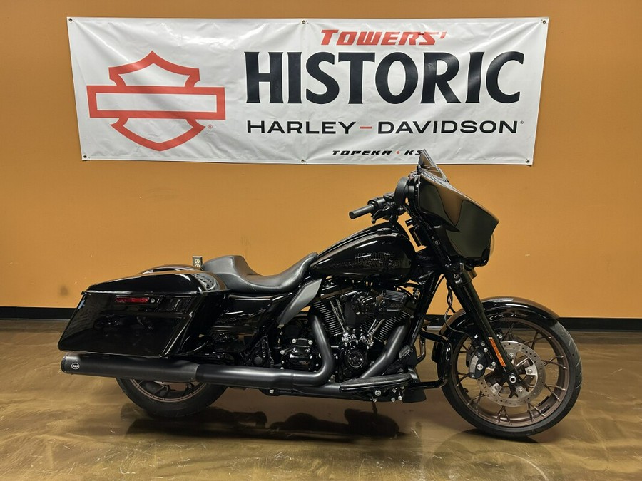 FLHXST 2022 Street Glide® ST