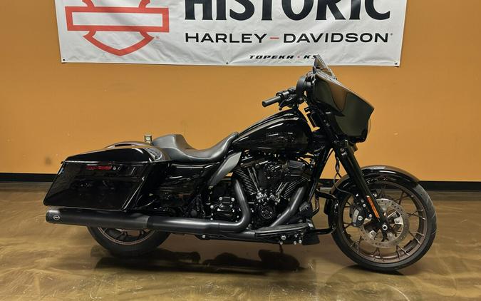 FLHXST 2022 Street Glide® ST