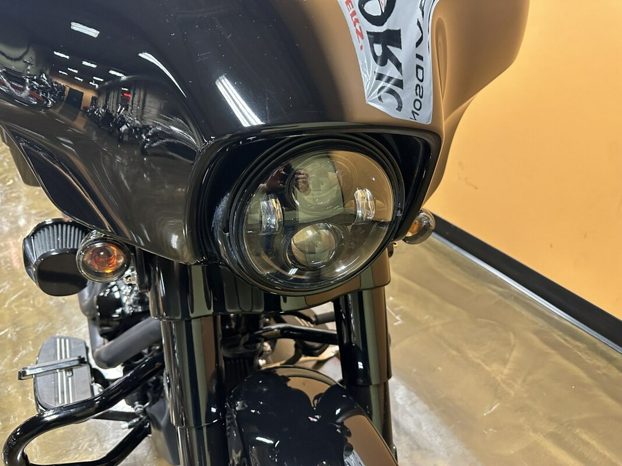 FLHXST 2022 Street Glide® ST