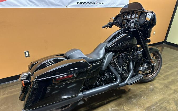 FLHXST 2022 Street Glide® ST