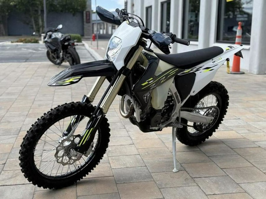 2026 Triumph TF 250-E Jet BlackPure White