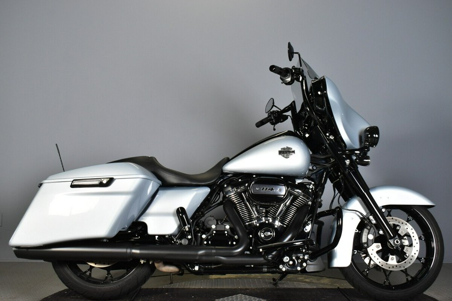 2023 Harley-Davidson Street Glide Special