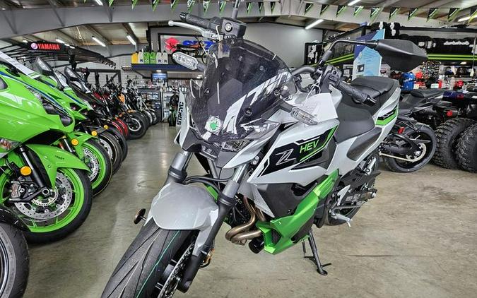 2024 Kawasaki Z7 Hybrid ABS