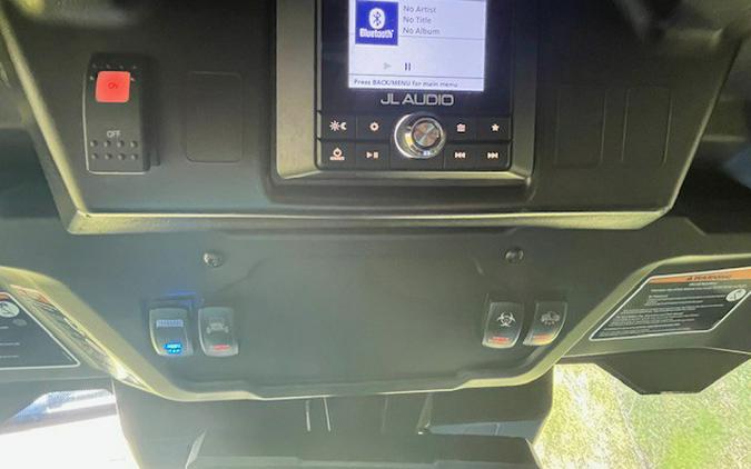 2023 Can-Am Defender MAX LONE STAR CAB HD10