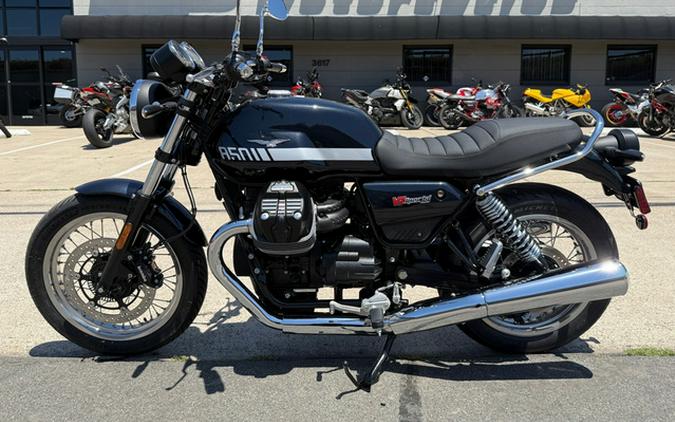 2025 Moto Guzzi V7 SPECIAL SILVER STRIPE