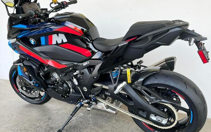 2026 BMW M1000XR