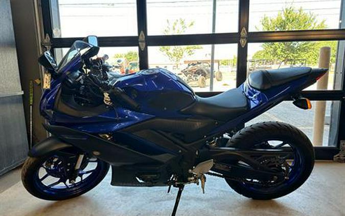 2022 Yamaha YZF-R3 ABS