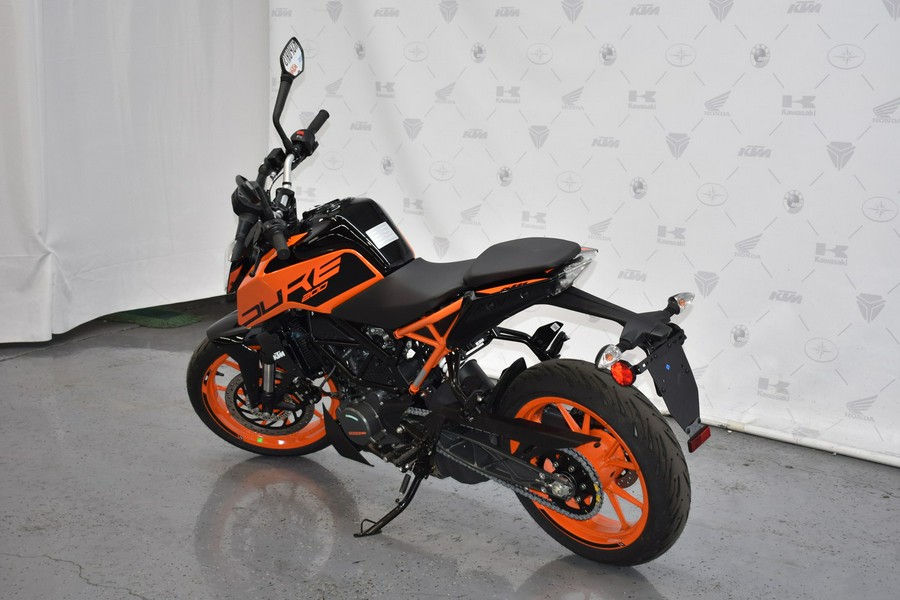 2023 KTM DUKE 200