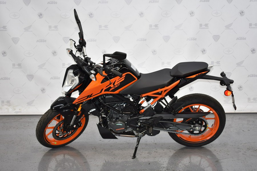 2023 KTM DUKE 200