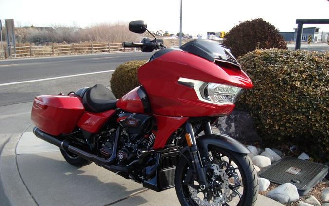 2025 Harley-Davidson CVO™ Road Glide® ST Rally Red