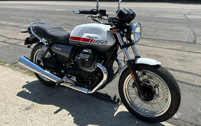 2025 Moto Guzzi V7 Special