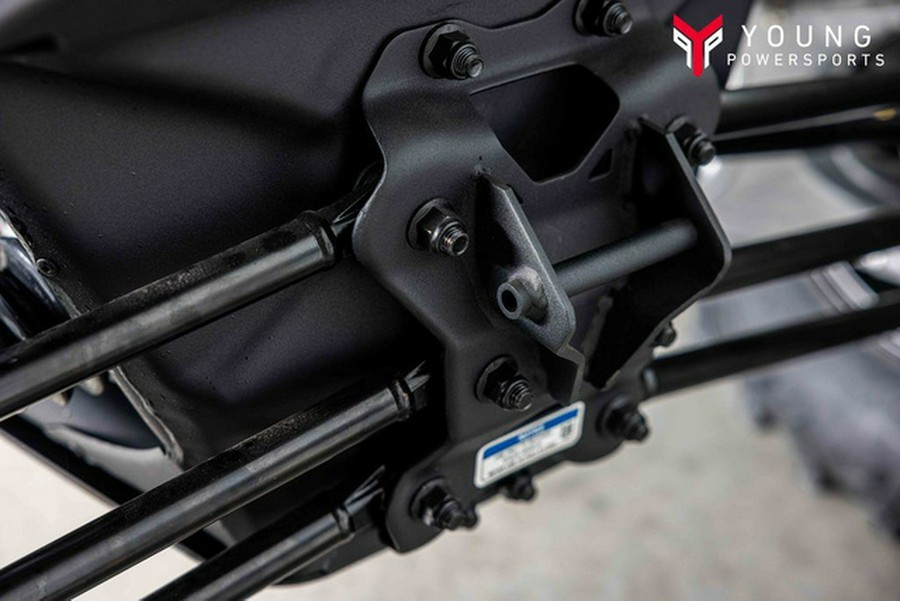 2025 Can-Am Maverick X3 MAX DS Turbo Fiery Red & Hyper Silver