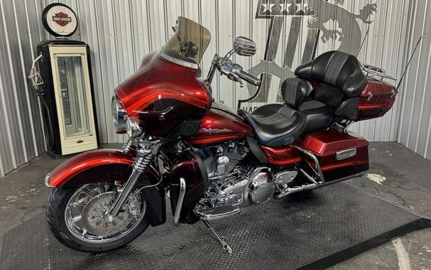 2009 Harley-Davidson® FLHTCUSE - CVO™ Ultra Classic® Electra Glide