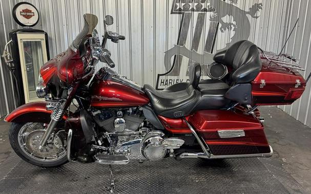 2009 Harley-Davidson® FLHTCUSE - CVO™ Ultra Classic® Electra Glide