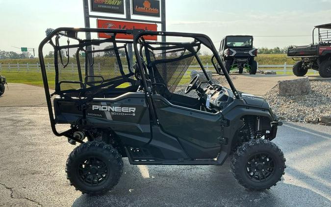2025 Honda® SXS1000M5