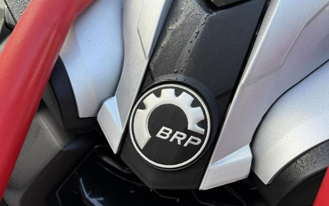 2026 Can-Am® Renegade X mr 1000 R Hyper Silver & Legion Red