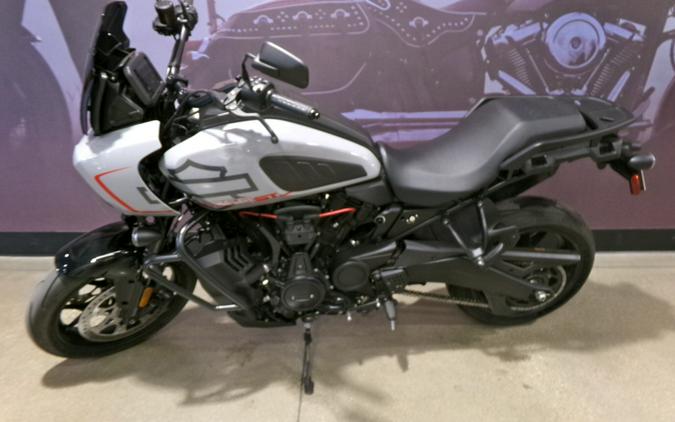 2025 Harley-Davidson® Pan America® 1250 ST