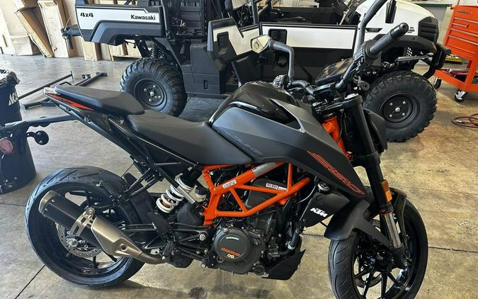 2023 KTM 390 Duke