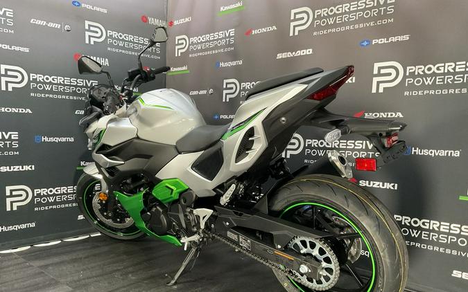 2024 Kawasaki Z7 Hybrid ABS