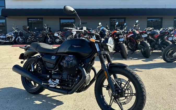 2024 Moto Guzzi V7 Stone