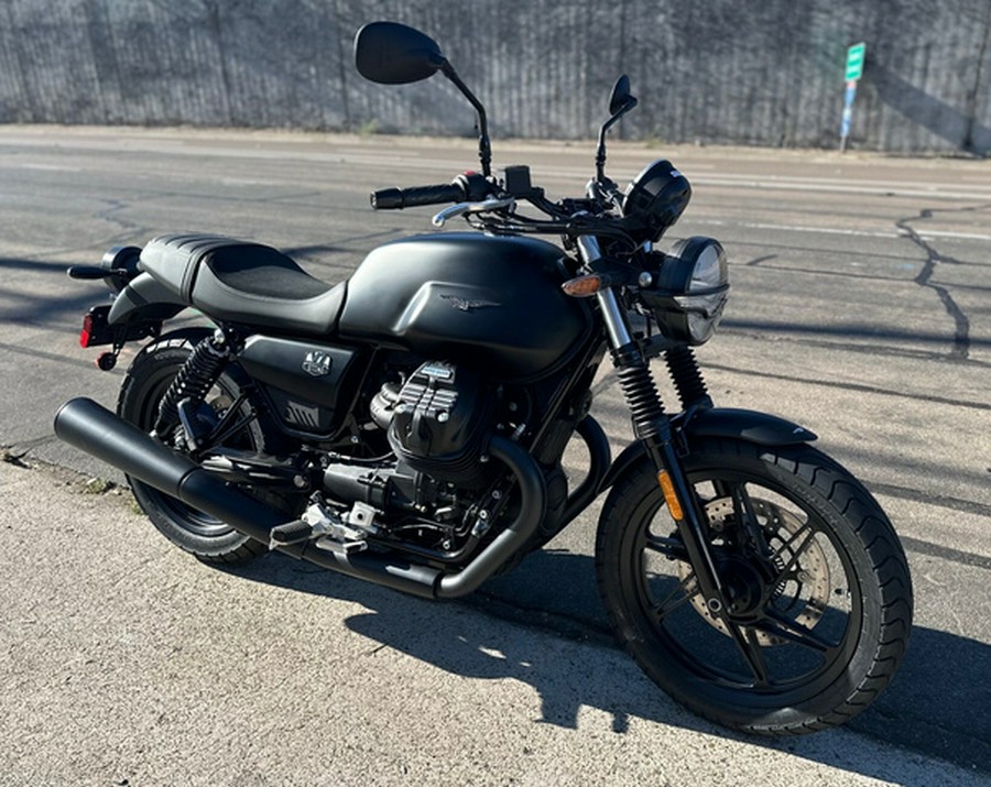 2024 Moto Guzzi V7 Stone