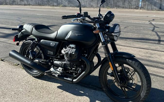 2024 Moto Guzzi V7 Stone