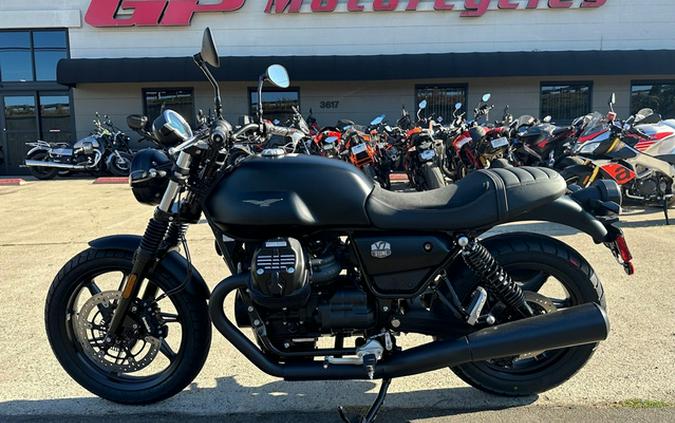 2024 Moto Guzzi V7 Stone