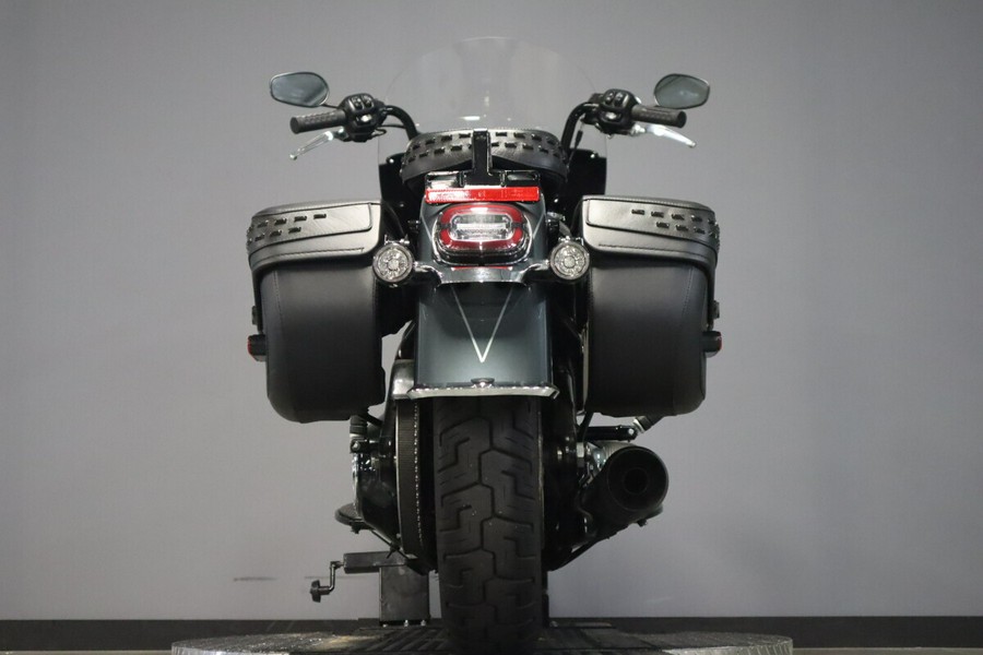 2025 Harley-Davidson Heritage Classic FLHC