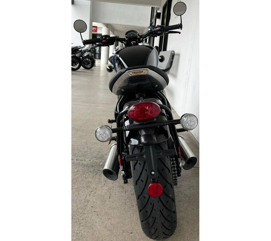2026 Triumph BONNEVILLE BOBBER