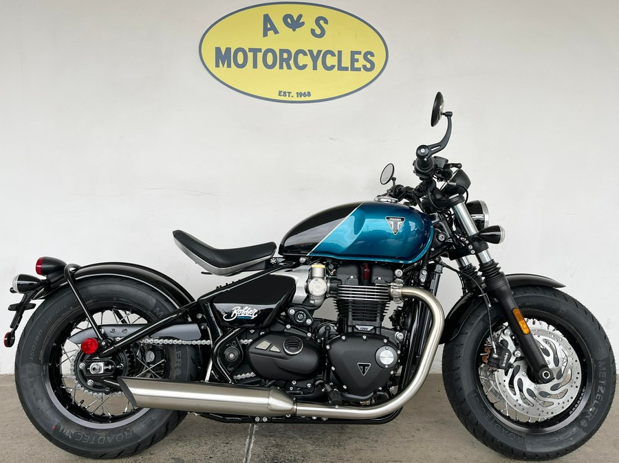 2026 Triumph BONNEVILLE BOBBER