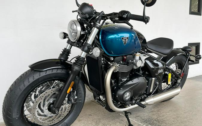 2026 Triumph BONNEVILLE BOBBER