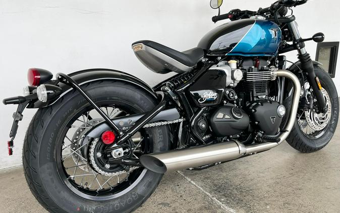 2026 Triumph BONNEVILLE BOBBER