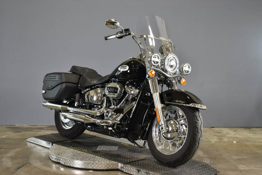 2024 Harley-Davidson Heritage Classic FLHCS