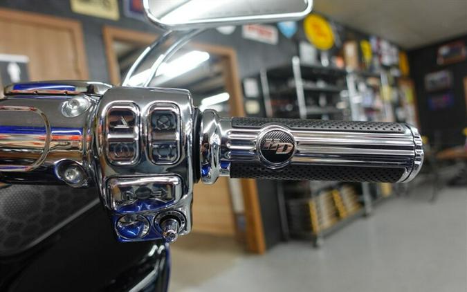 2017 Harley-Davidson Road Glide Special