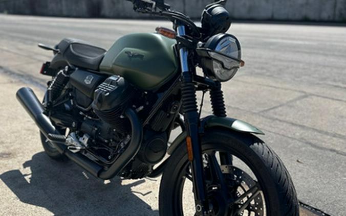 2024 Moto Guzzi V7 Stone