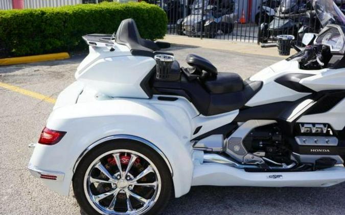 2018 Honda® GL1800D Goldwing Tour DCT (TRIKE)