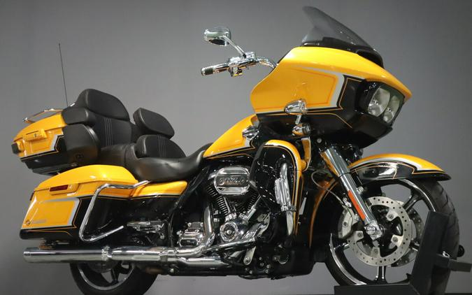 2022 Harley-Davidson CVO Road Glide Limited Hightail Yellow Pearl